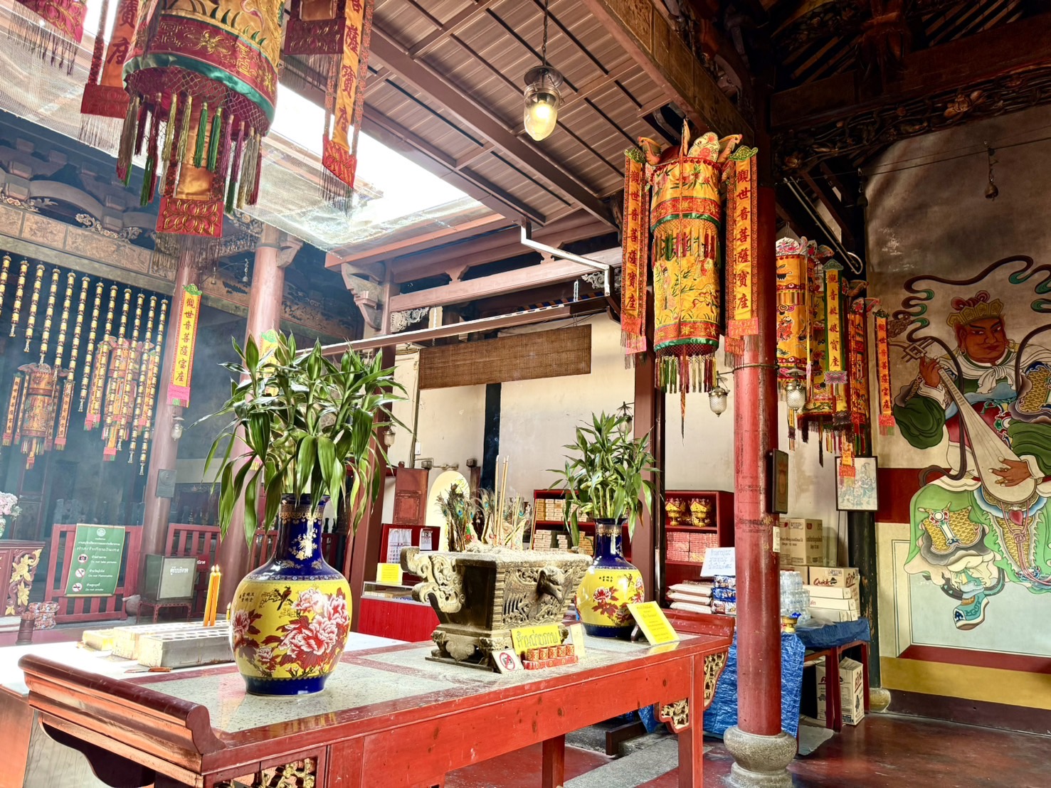 [반나절] 워킹 투어 - 왓 아룬 & 중국 사원 & 산타 크루즈 교회 + 포르투갈 마을 & 팍 클롱 탈랏