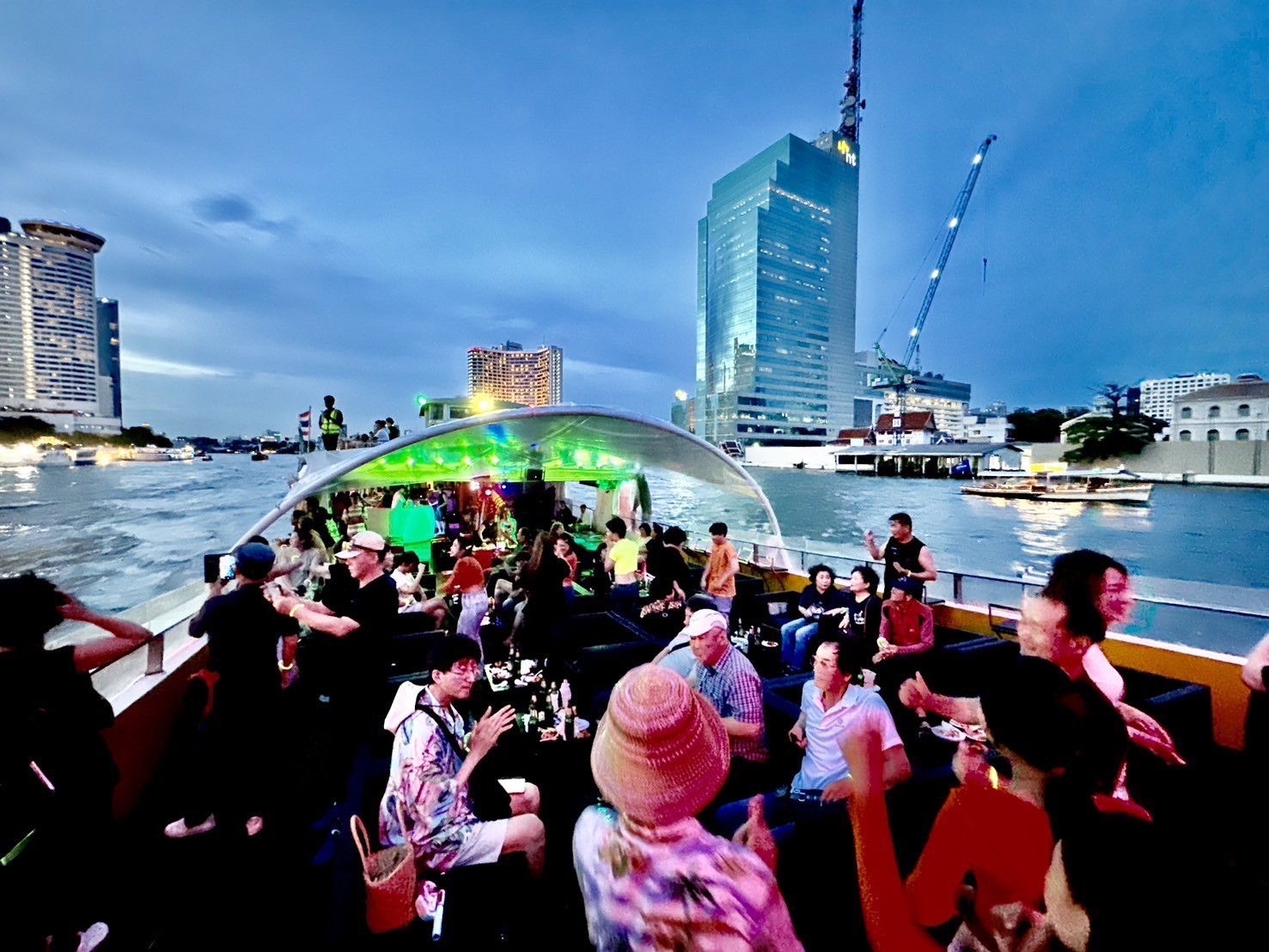 [HAFT DAY] 왕궁 & 왓 프라깨우 & 아시아 티크 & 요드 시암